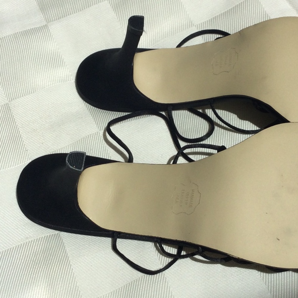 Gorgeous Vintage Caparros Black Strappy 3” Heels with Sparkley Enhancement - Picture 10 of 11